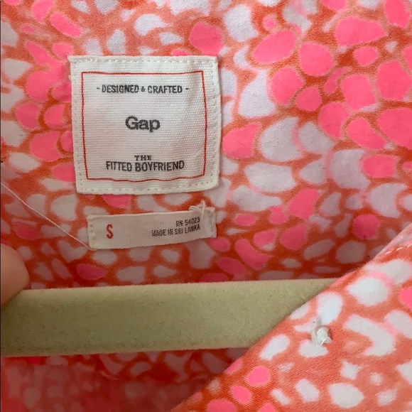 gap button up - Picture 2 of 4